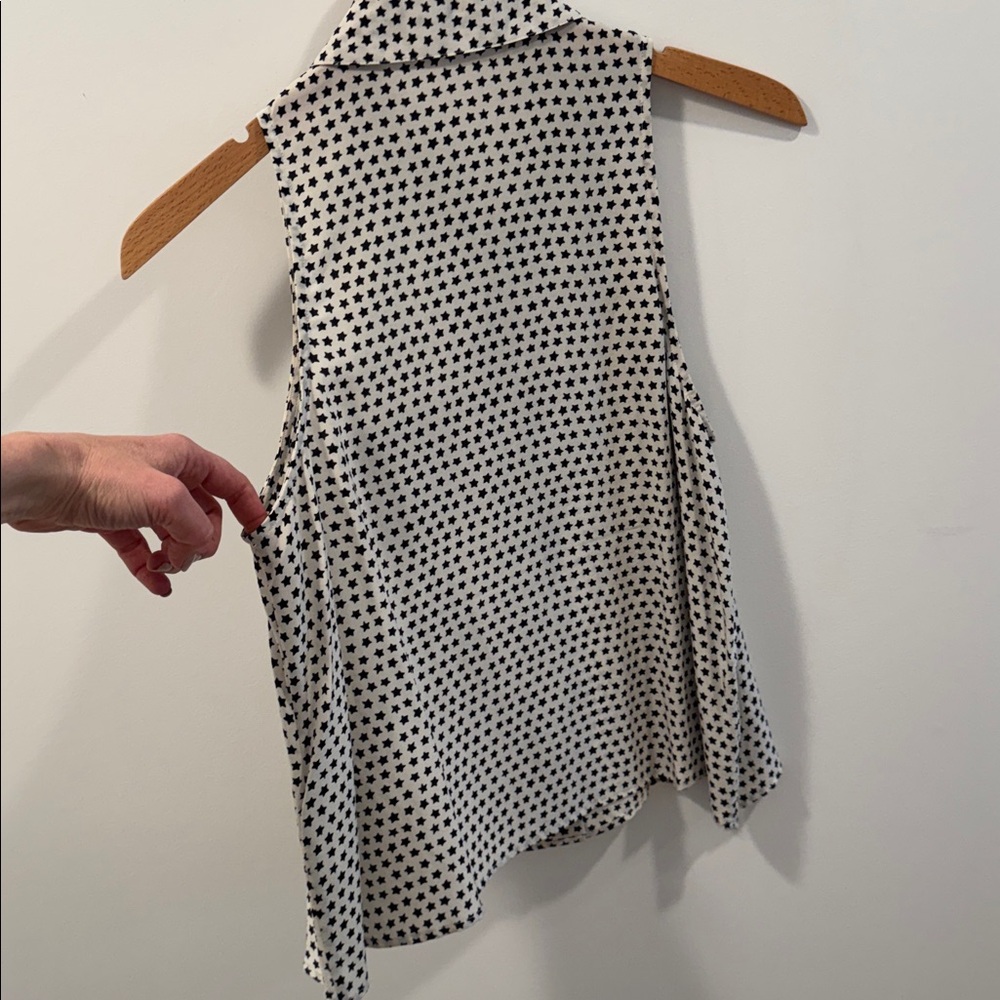 Equipment White Sleeveless Blouse with Black Star Pattern - Picture 5 of 6